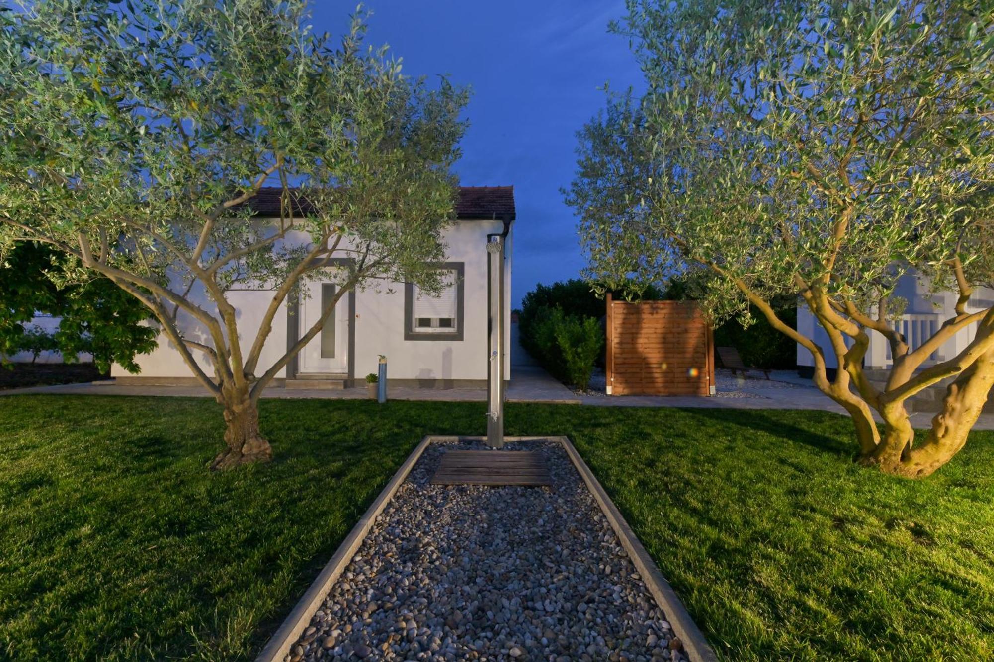 Apartment Amelie - With Pool And Sauna! Galovac  Exterior foto