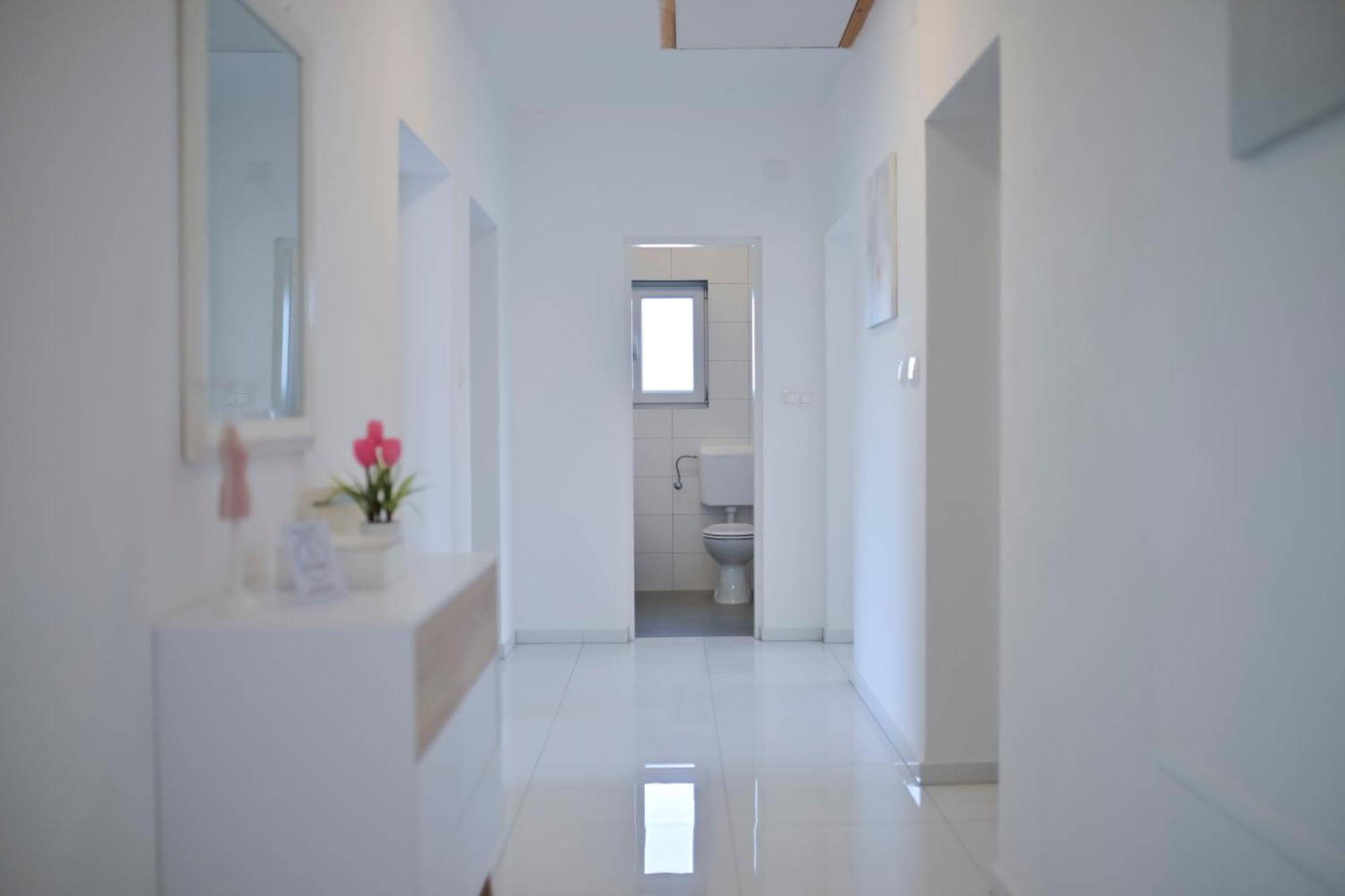 Apartment Amelie - With Pool And Sauna! Galovac  Exterior foto